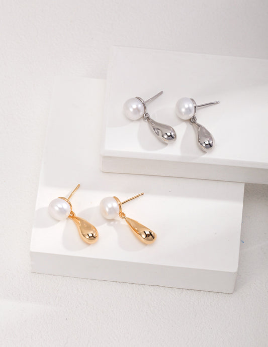 Drop Pearl Earrings